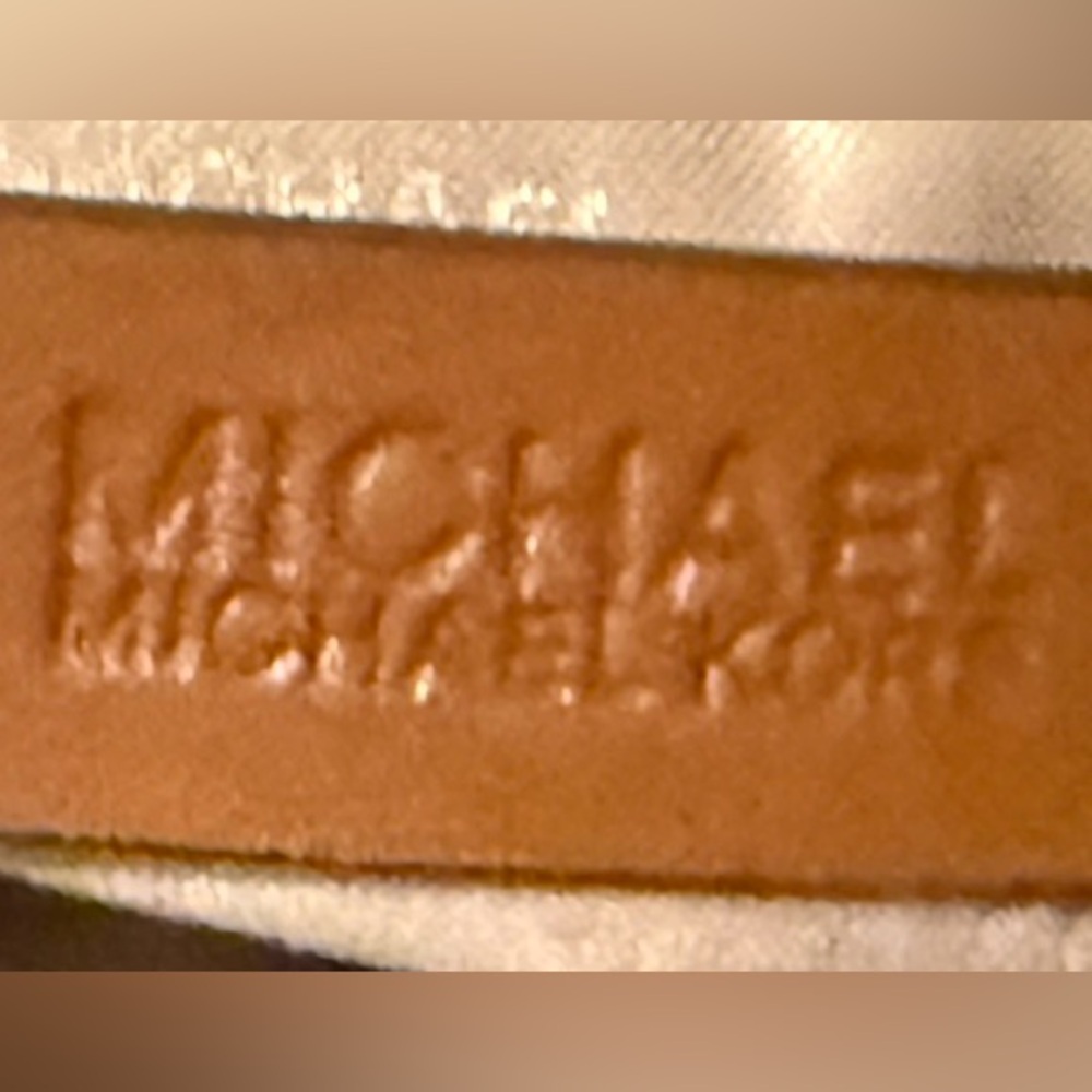 MICHAEL Michael Kors Bedford Top Zip Shoulder Bag - Picture 8 of 10